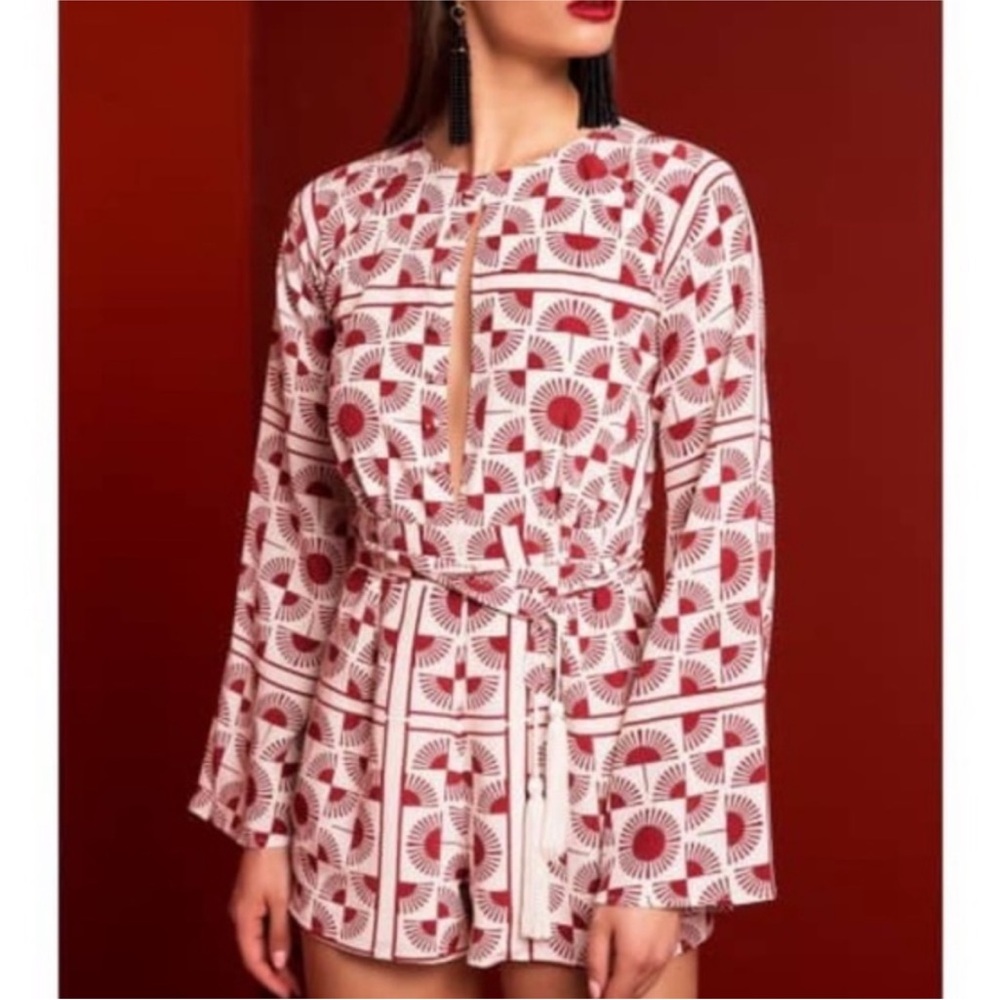 Stone Cold Fox Silk Tie Waist Romper. Size Small